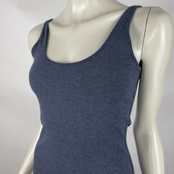 Lululemon Tank Top‎ Women 4 Round Neck Deep V Back Stretch Sleeveless Blue - Picture 8 of 9